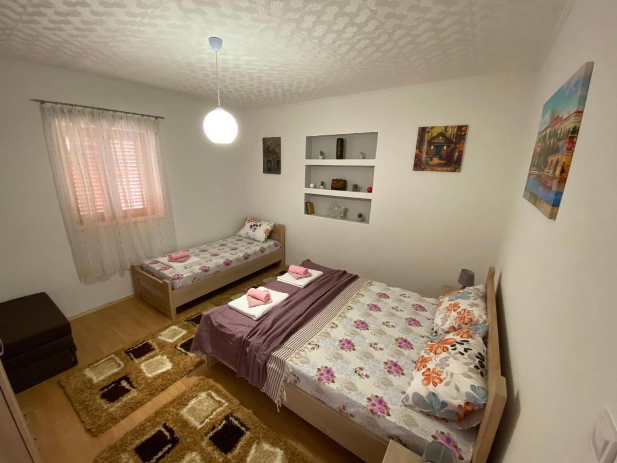 Apartment Lorena Κότορ Εξωτερικό φωτογραφία